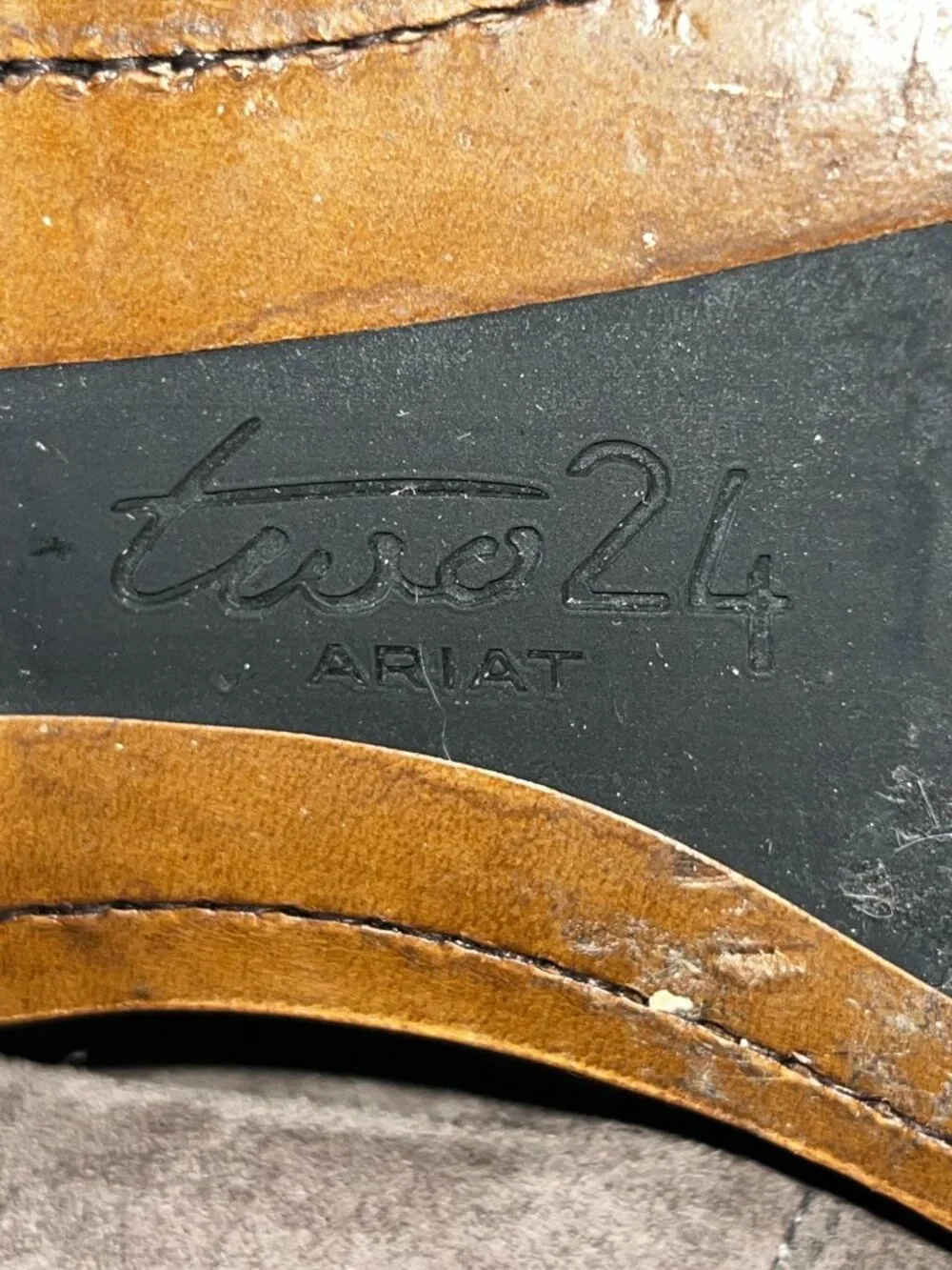 Ariat two 24